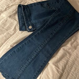 Boot cut jeans with lines going down size medium